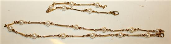 9ct gold and cultured pearl bracelet and necklace